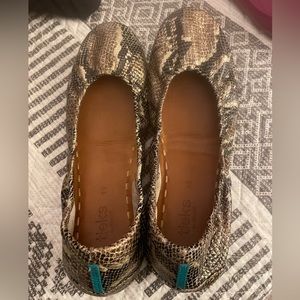 Size 10 Copperhead Tieks